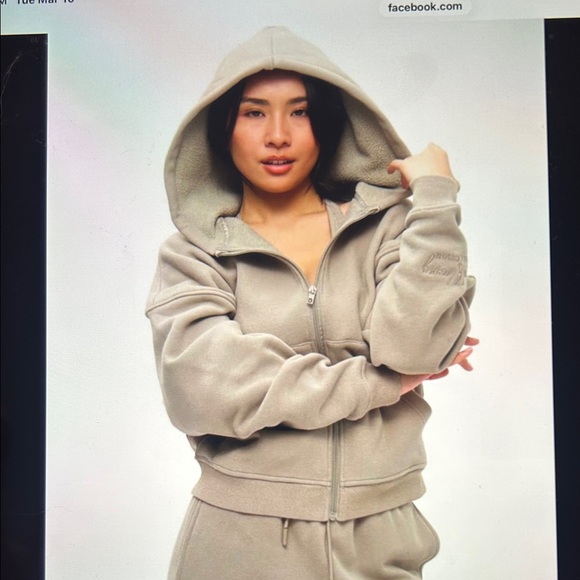 Buffbunny Collection Tops - BuffBunny Neutral Zip-Up Hoodie in Light Taupe